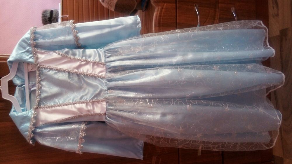 Продам нарядное платье "Принцессы"