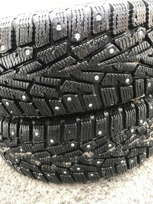 Резина зимняя 195/65/15