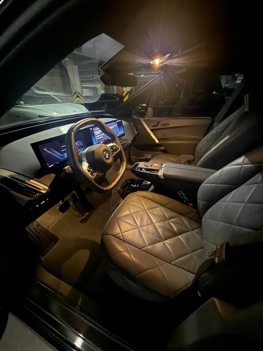 BMW  iX40   Dual mator