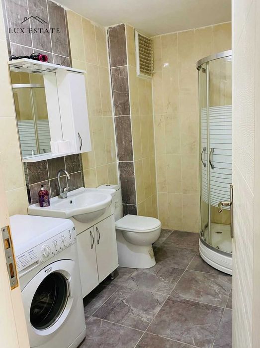 Продава се Двустаен апартамент в София, Център - 63 кв.м за 3524 €/кв.м - Снимка #3
