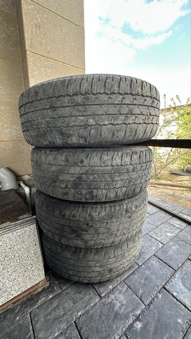 Резина bridgestone hilux