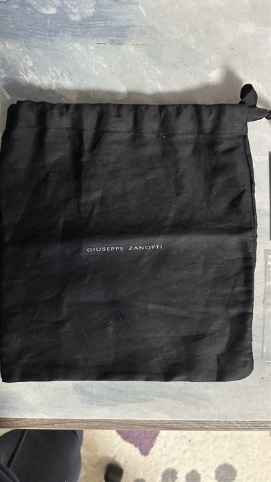 Curea Giuseppe Zanotti linum