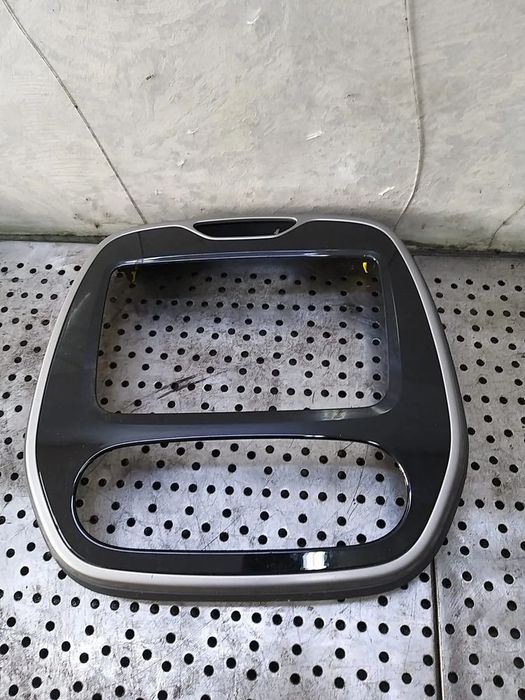 Rama ornament radio renault clio 4 682705384r 682700795r 682702540r 682707901r 682704761r