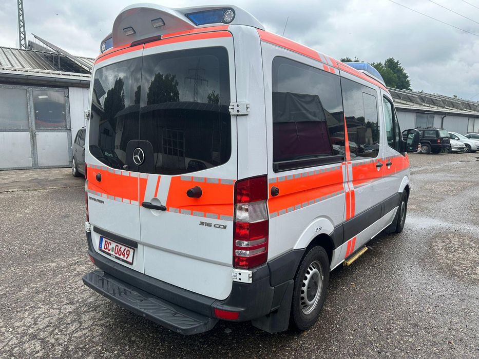 Ambulanta Mercedes Sprinter 316 cdi