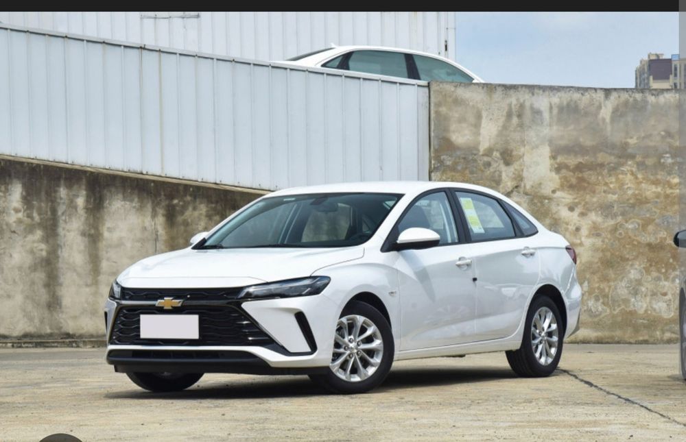 Автомобиль шевролет монза