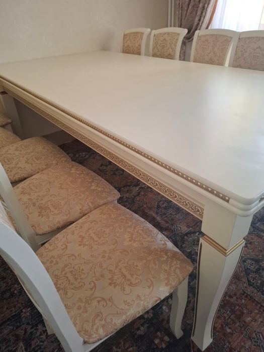 Продается стол, в отличном состоянии