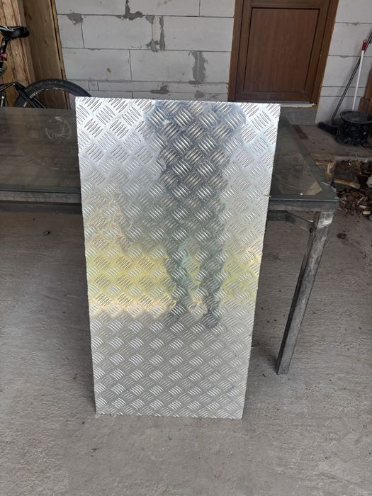 Tabla de aluminiu