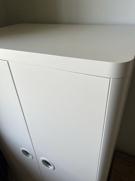 Шкаф IKEA Бусунге (Швеция)