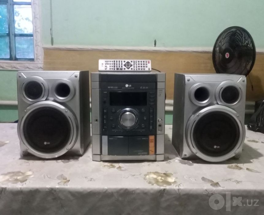 Музыкалний центр LG