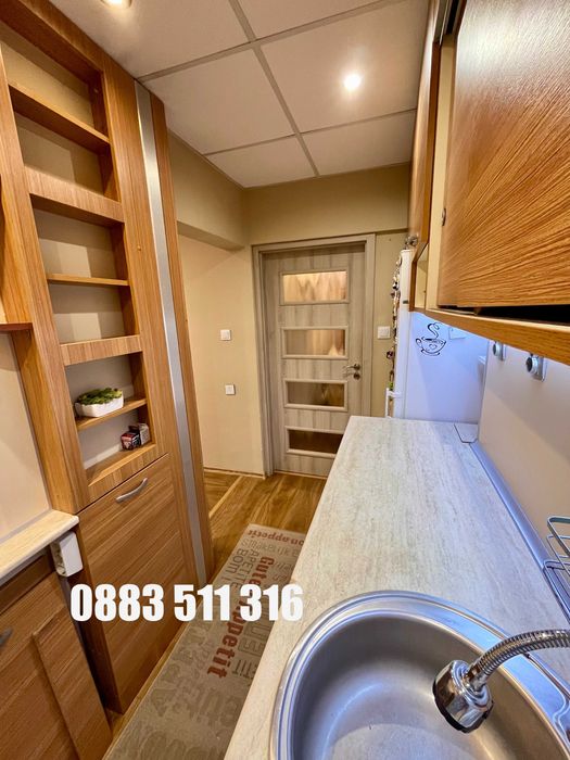 Продава се Тристаен апартамент в София, Фондови жилища - 61 кв.м за 1522 €/кв.м - Снимка #17