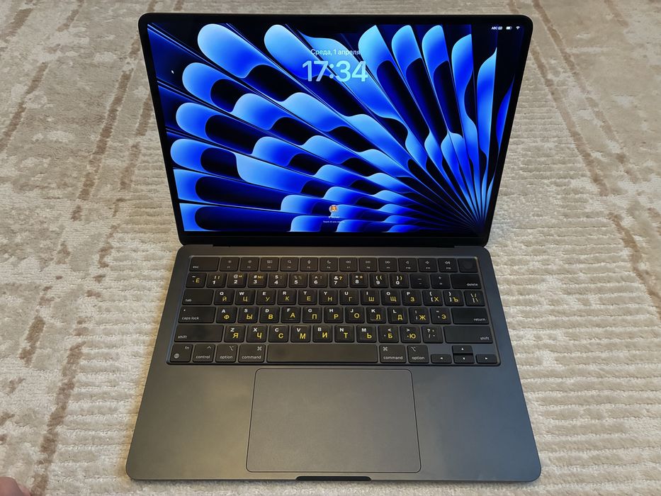 Macbook Air M2 в идеальном состоянии
