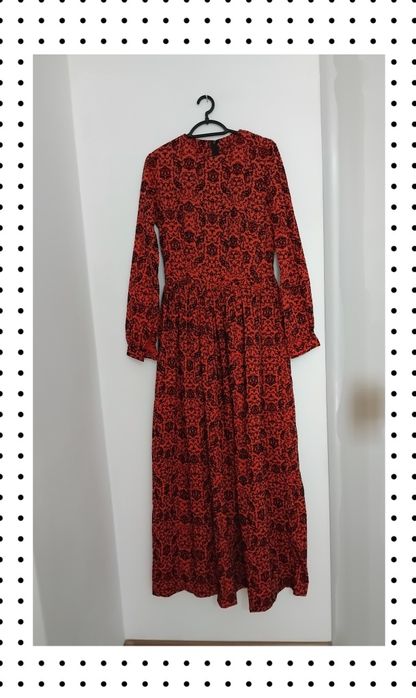 Платье с бархатными узорами