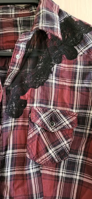 Дамска риза с дантела