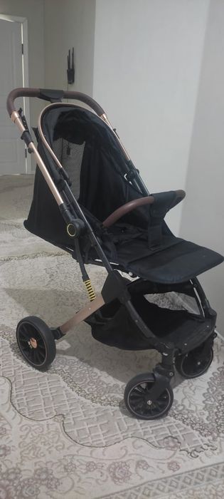 Коляска в хорошем состаяний б/у