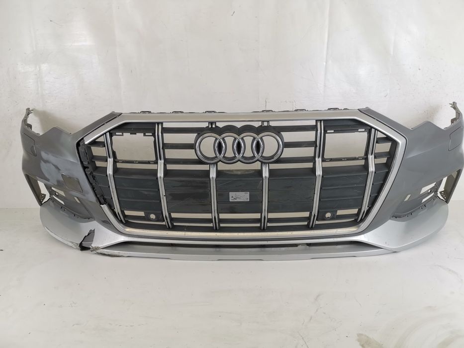 Предна броня с централна решетка Ауди А6 Седан / Audi A6 Sedan [C8 4K]