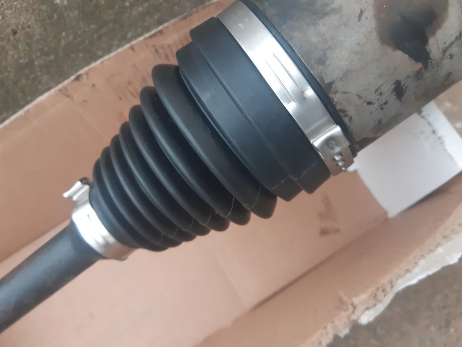 Предна Дясна Полуоска за S-Class 221 4×4 (2005 /2013)