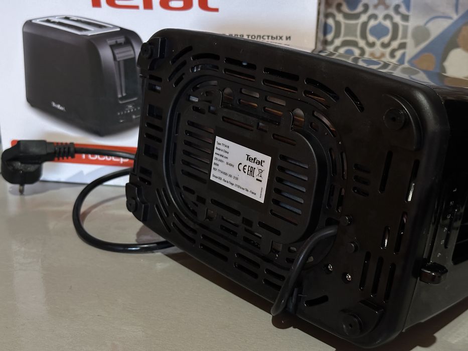 Уреди Tefal - Електрическа кана и Тостер