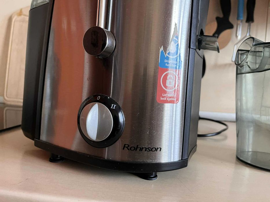 Продавам сокоизстисквачка Rohnson R-435 (800W)
