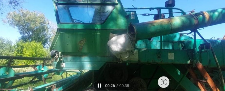 Продам комбайн модель Нива эвект