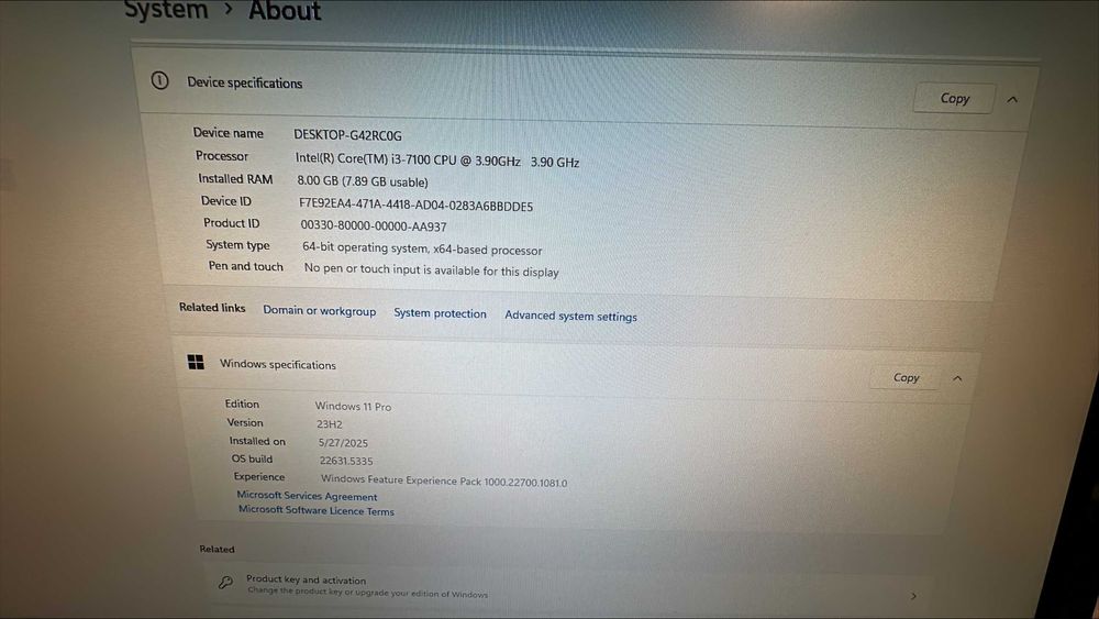 Calculator i3-7100 3.9GHz 8GB DDR4 240GB SSD H110M-S2PV 400W