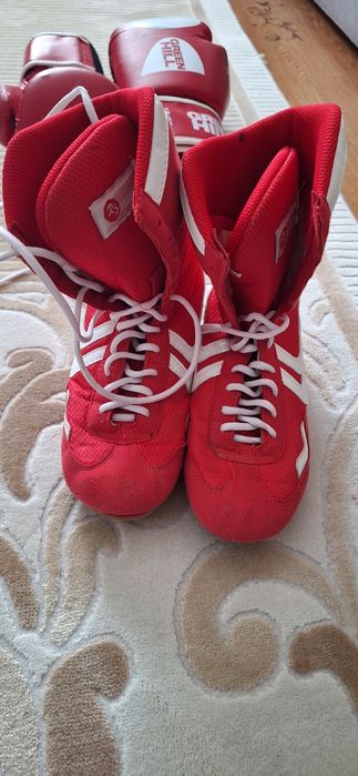 Борцовки, шлем, перчатки