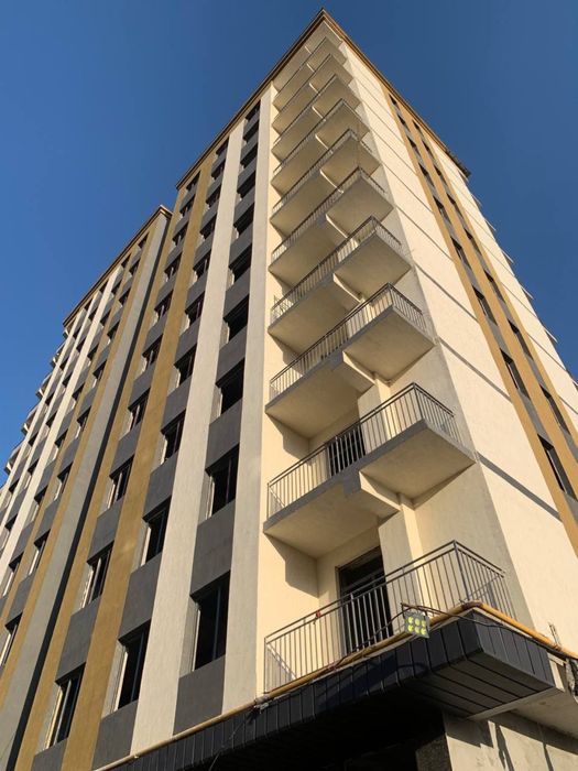 Прадаётся Новостройка Кушон район уч-тепа Алгаритим обп62м2