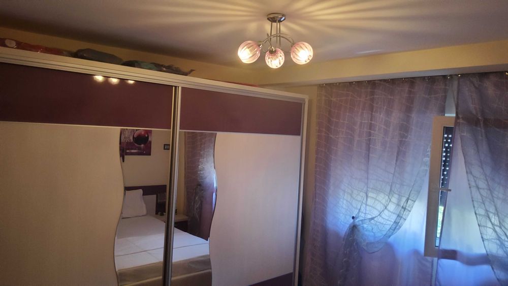 Apartament 3 camere decomandat, TOTAL RESTRUCTURAT, mobilat complet — Năvodari Sud