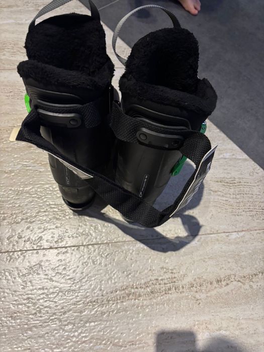 Продам ботинки для лыж
