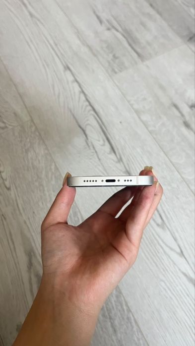 Iphone 13 в белом цвете