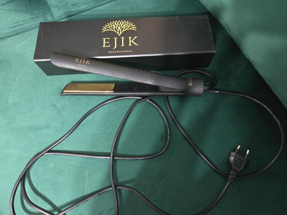 Placa de îndreptat  parul  ejik