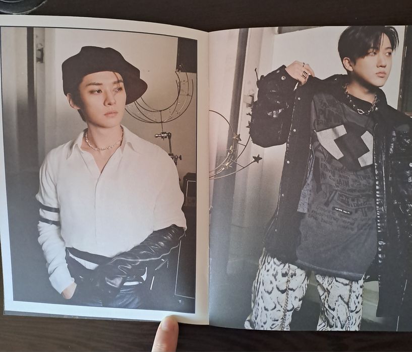 Stray Kids картички и малко албумче