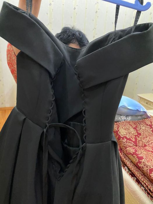 Платье черное женское