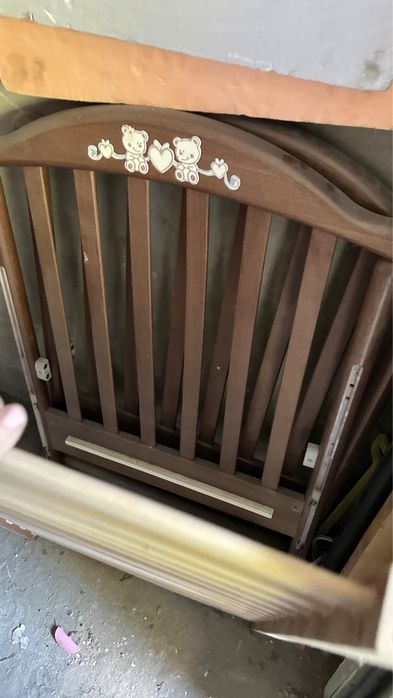 Продам кровать б/у с матрасом