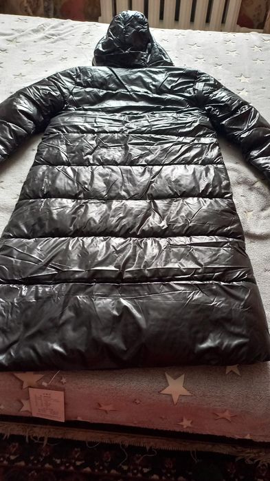 Продам  пуховик женский