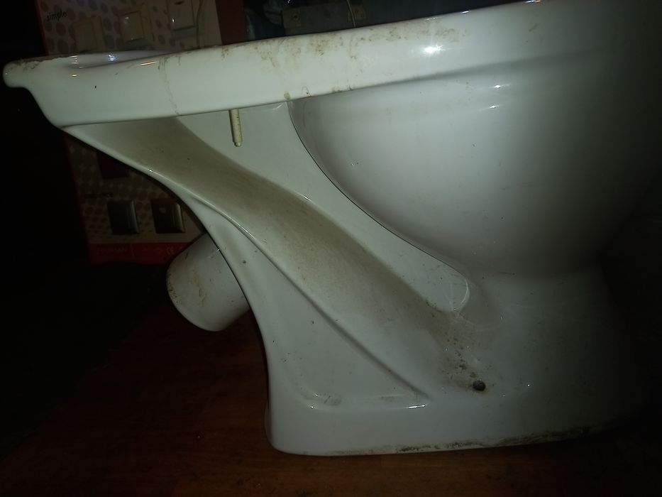 Продам унитаз без бочка