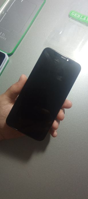 Дисплей iPhone X