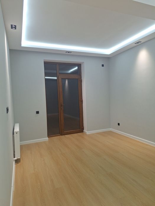 Продаю срочно 3-х комнатную квартиру в центре  Чирчика