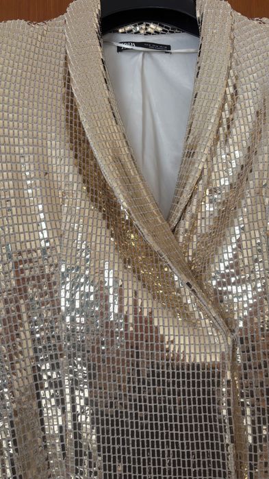 Златна рокля ZARA