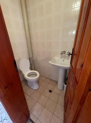 Дава се под наем Тристаен апартамент в София, Лозенец - 115 кв.м за 900 € - Снимка #7