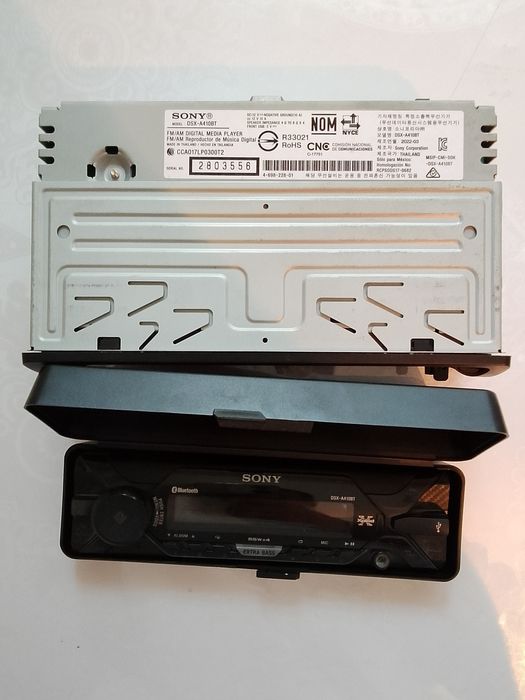 Продам автомагнитолу Sony