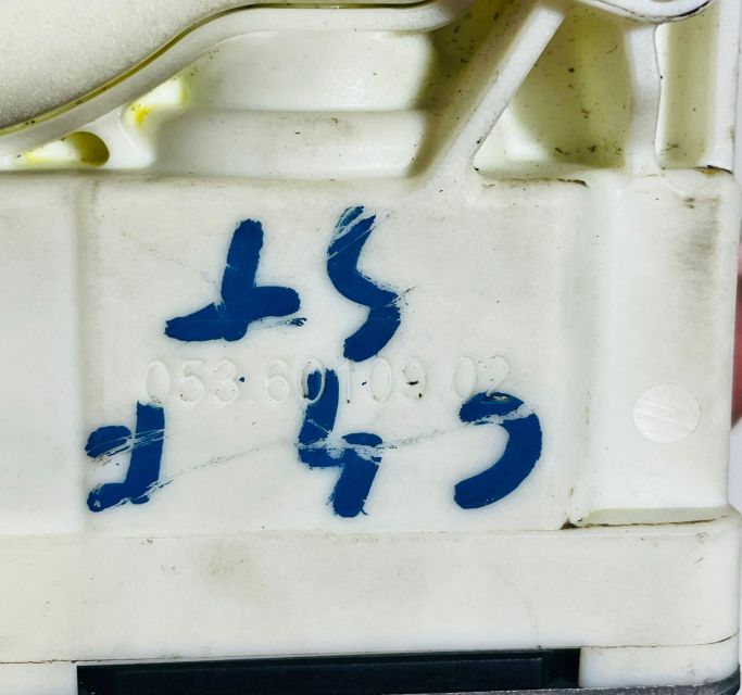 Motoras macara  geam stanga fata 997832101 Peugeot 307 prima generati