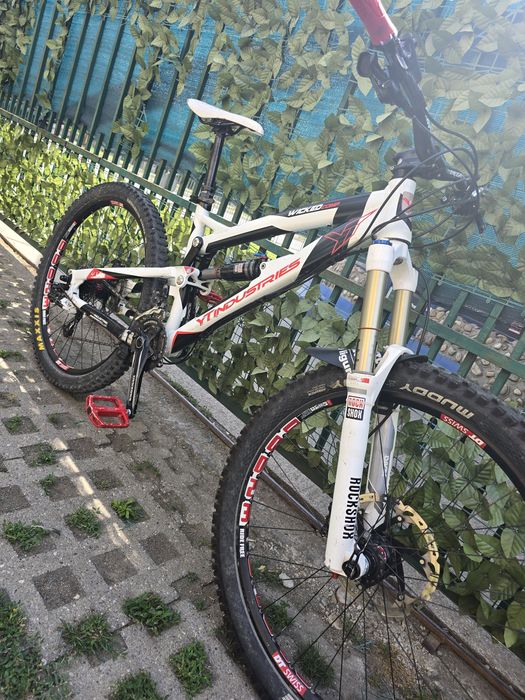 Bicicleta YT Wicked, 26".