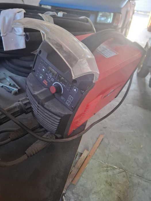 Продам сварочные аппарат Magnetta