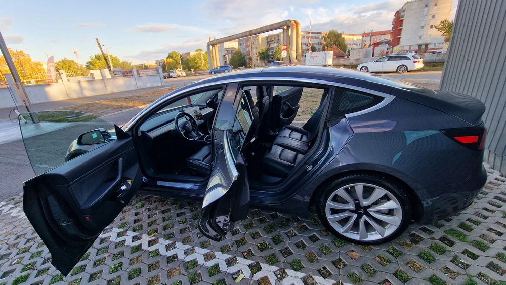 Vand afacere taxi ,bolt,uber
