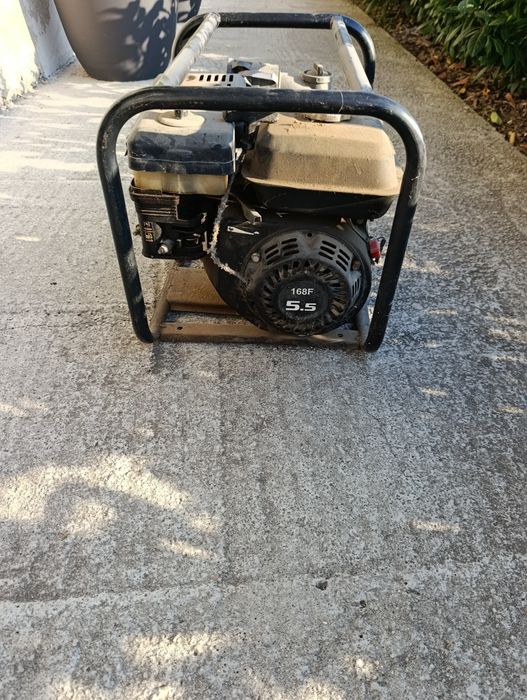 Бензинова помпа за вода