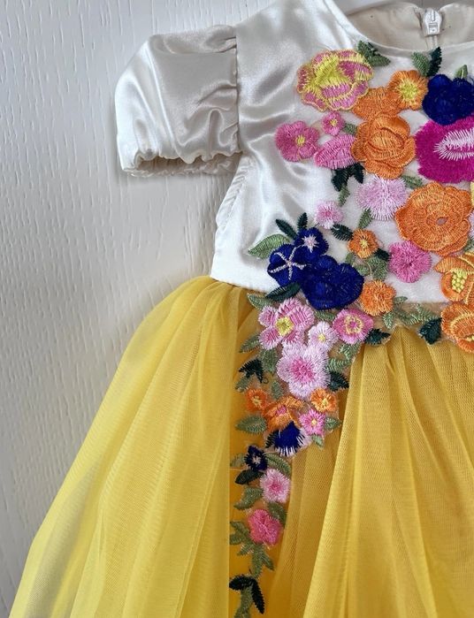 Rochita tutu, ocazie sau botez