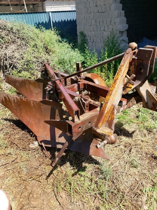Соқа және бір сирақ глубиный рыхлитель
