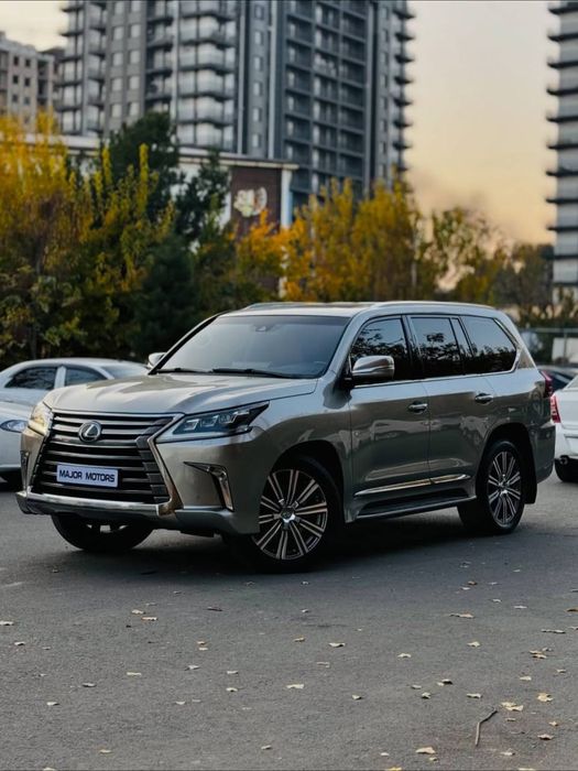 Bugun sotuvmizda Lexus LX 570