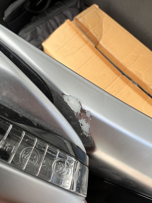 Продается BYD han боковой стекло