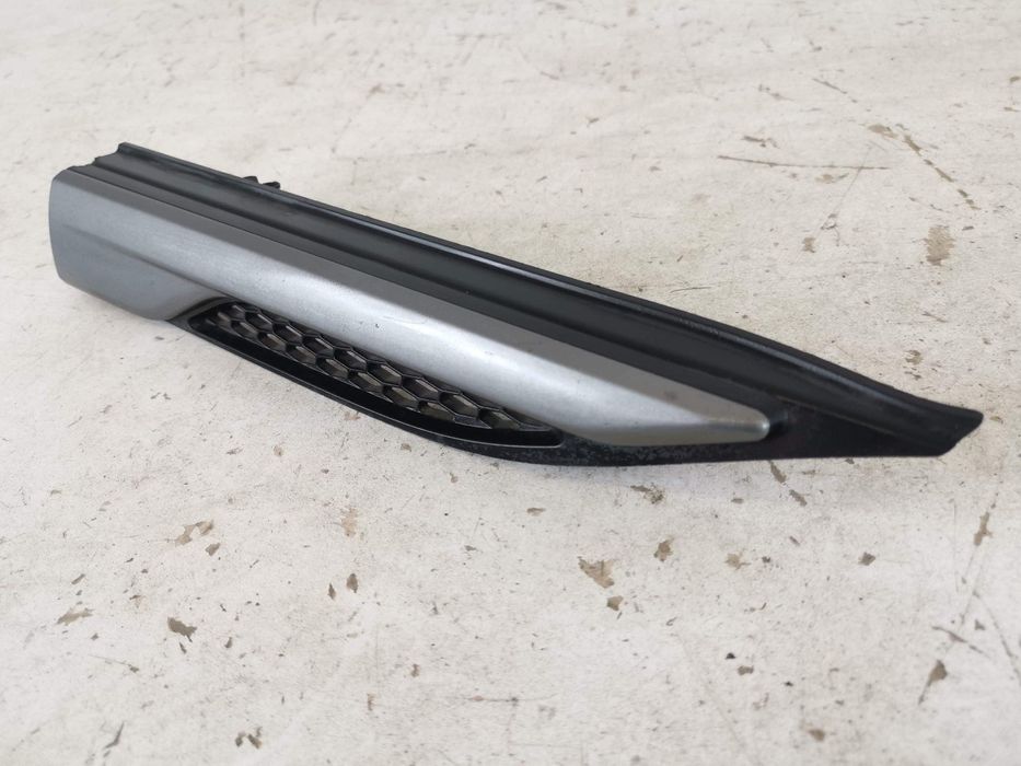 Орнамент Предно Дясно Крило / Ornament Predno Dясno Krilo Land Rover R